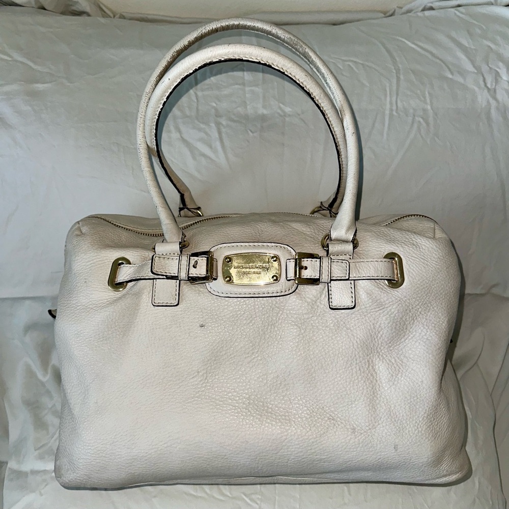 Michael Kors Extra Large Vanilla Shoulder Bag with Gold Hardware